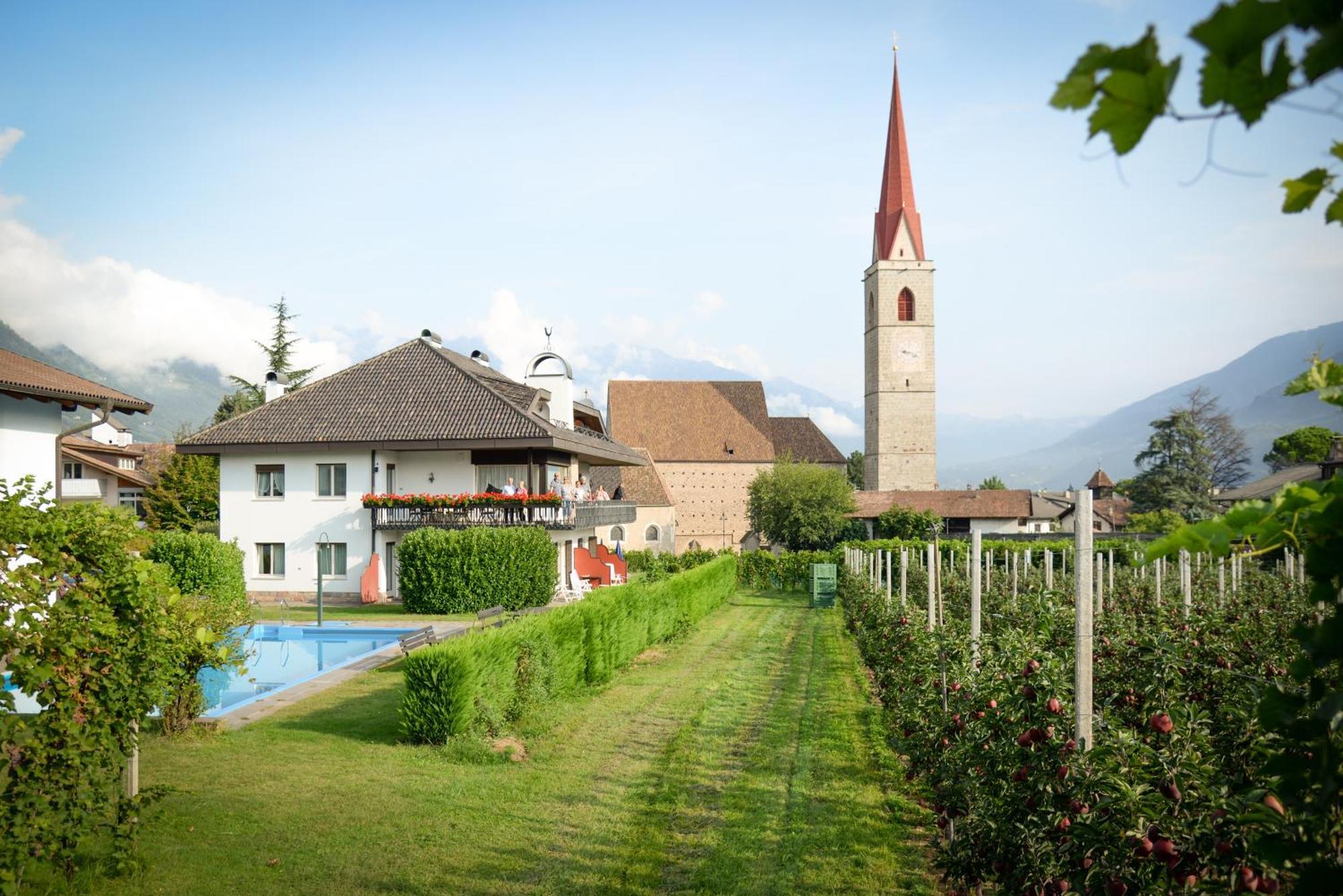 Pension Rebgut Bed and Breakfast Lana Buitenkant foto