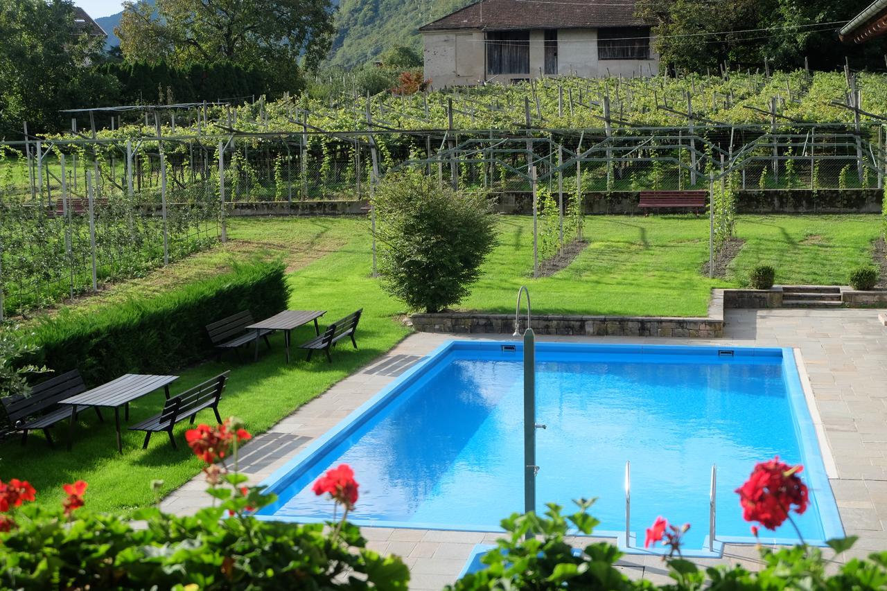Pension Rebgut Bed and Breakfast Lana Buitenkant foto